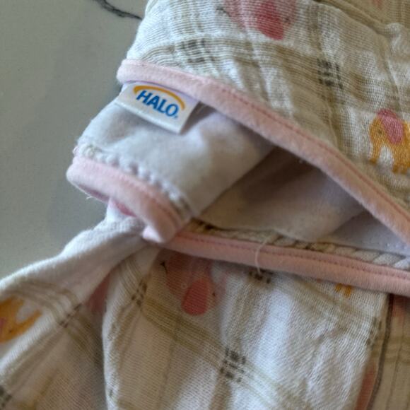 Halo Sleepsack Swaddle - Newborn, Pink Plaid, Elephant - Picture 4 of 5